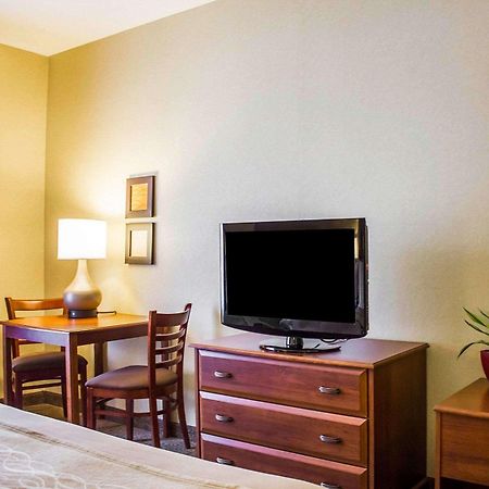 Comfort Inn Guilford Near I-95 Екстер'єр фото
