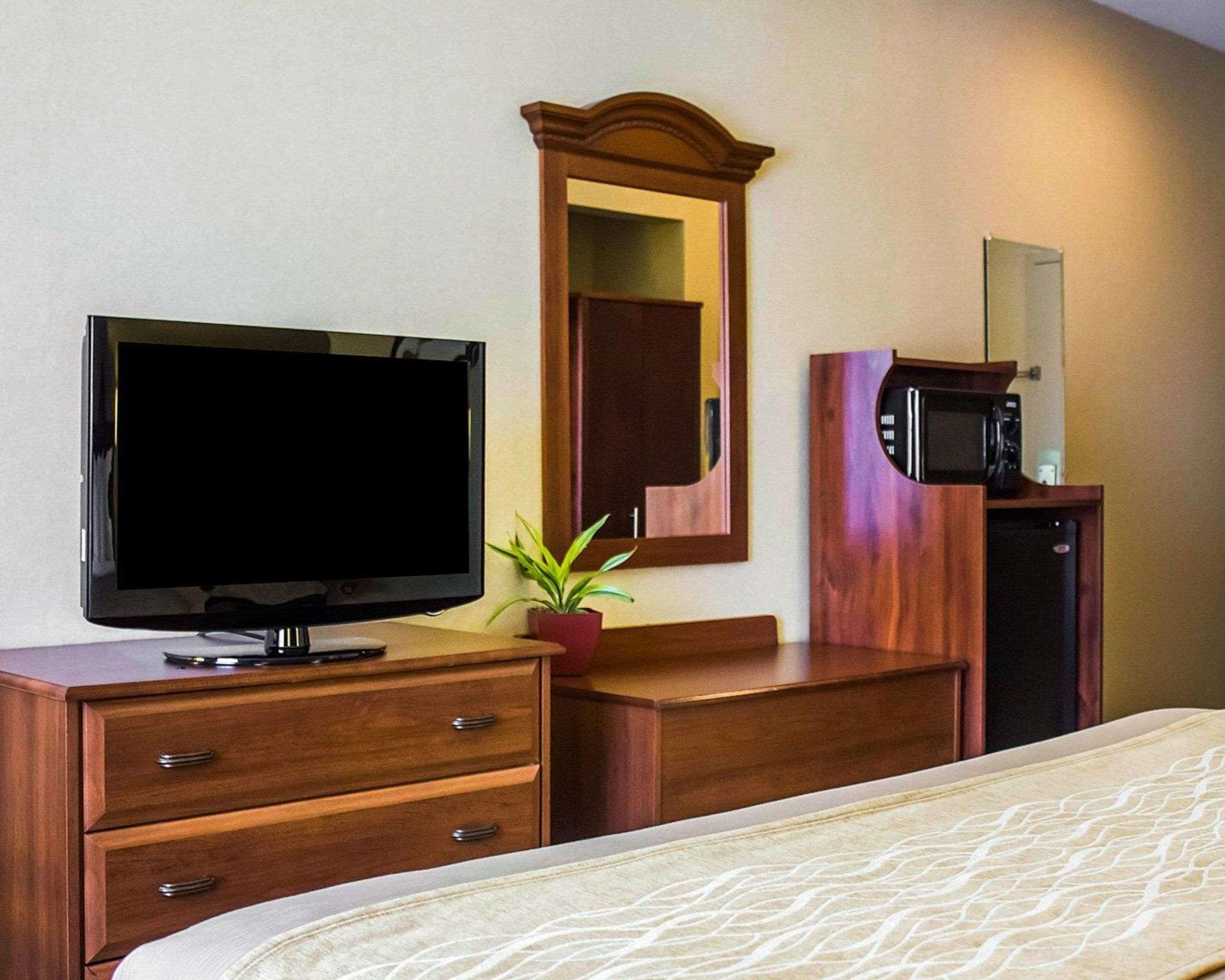 Comfort Inn Guilford Near I-95 Екстер'єр фото