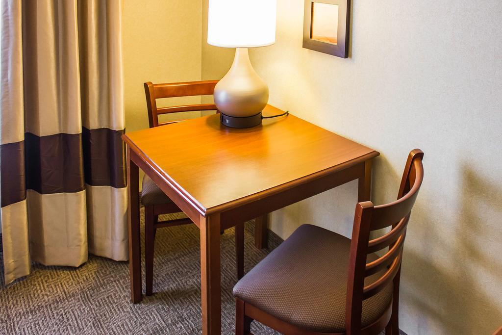 Comfort Inn Guilford Near I-95 Екстер'єр фото