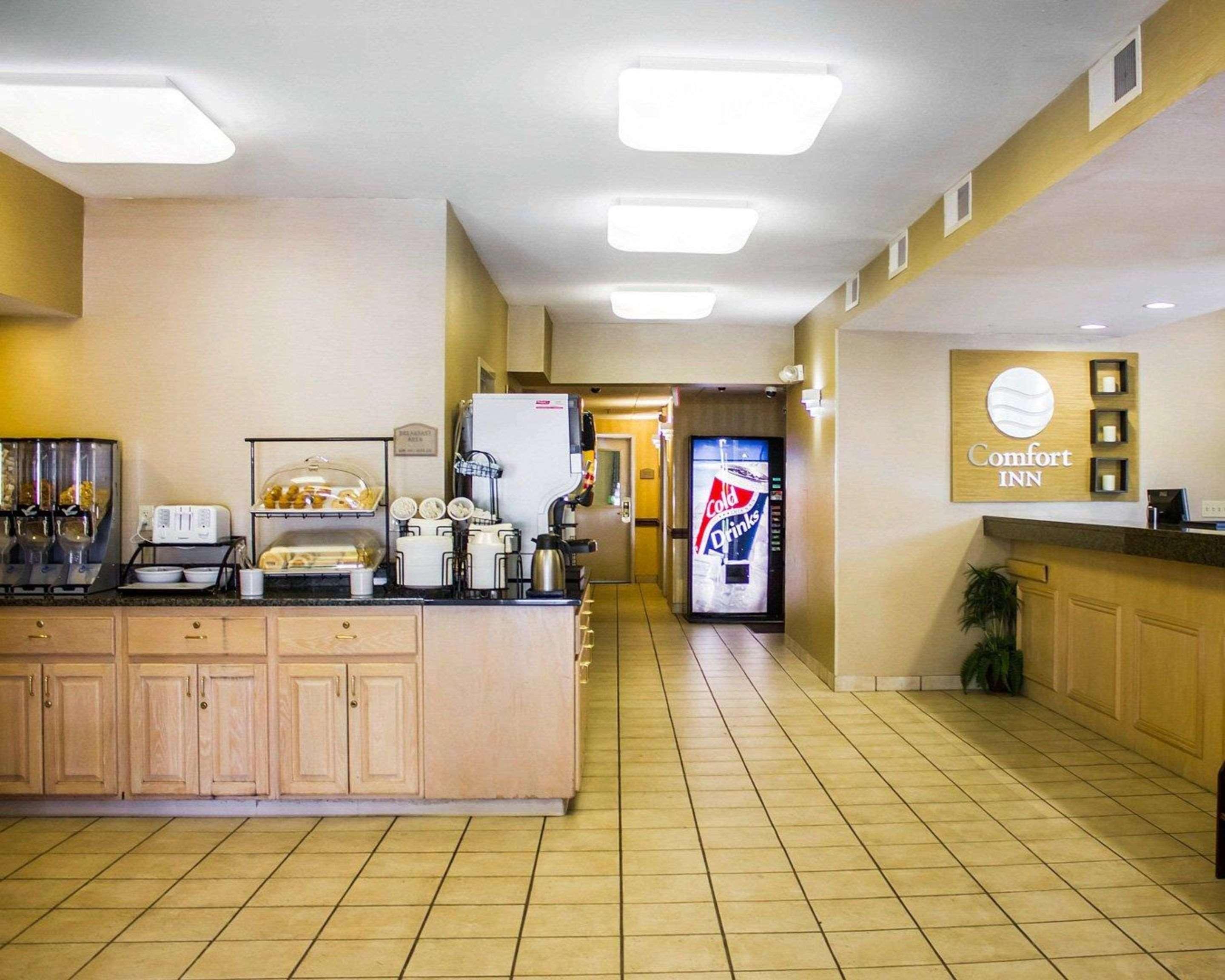 Comfort Inn Guilford Near I-95 Екстер'єр фото