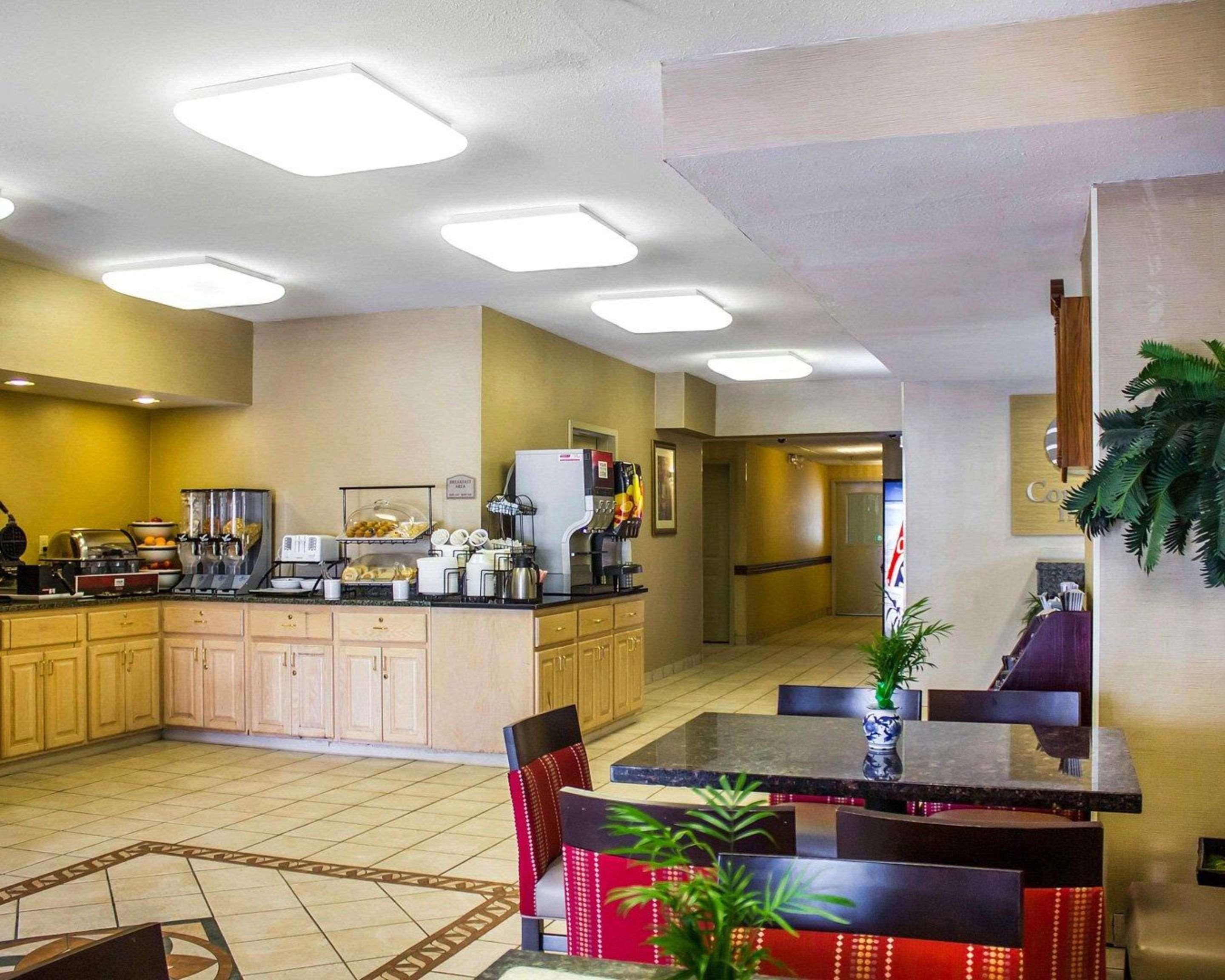 Comfort Inn Guilford Near I-95 Екстер'єр фото