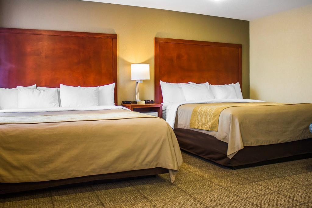 Comfort Inn Guilford Near I-95 Екстер'єр фото