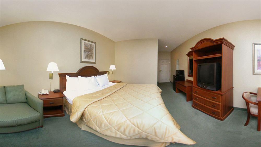 Comfort Inn Guilford Near I-95 Екстер'єр фото