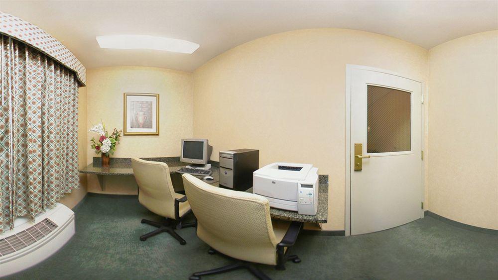 Comfort Inn Guilford Near I-95 Екстер'єр фото
